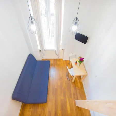 Lovely Hoza Str Super Location